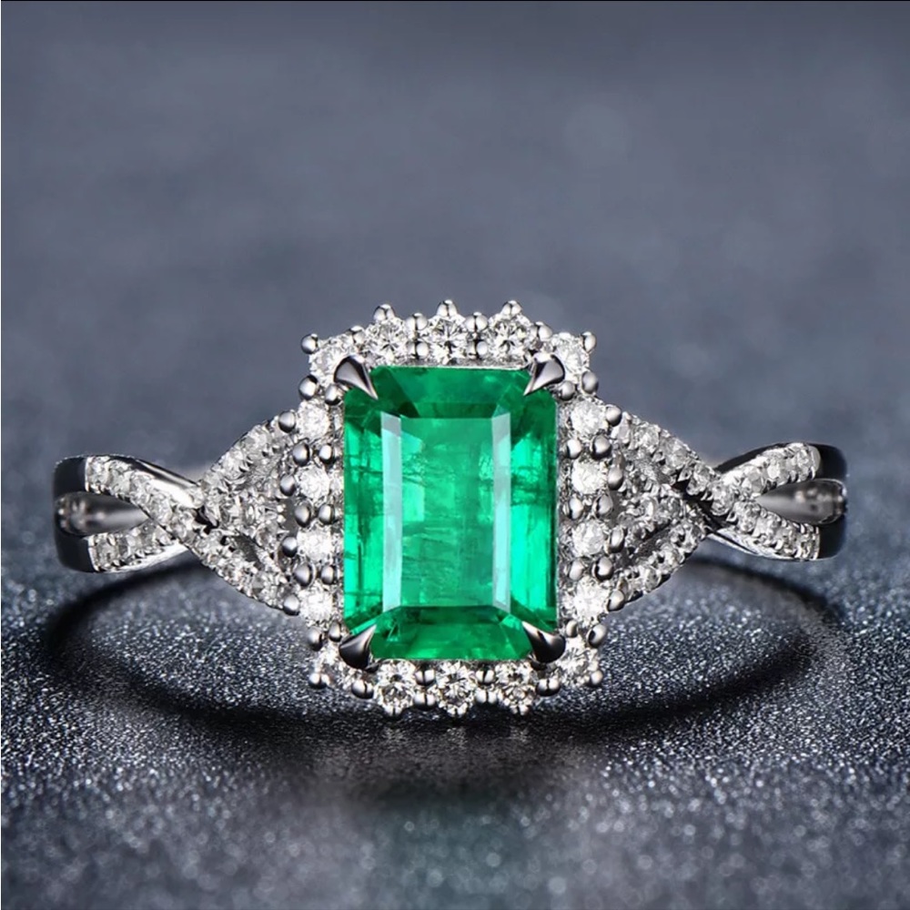 925 STERLING SILVER LUXURY BOHO SQUARE CUT EMERALD CUBIC ZIRCON RING